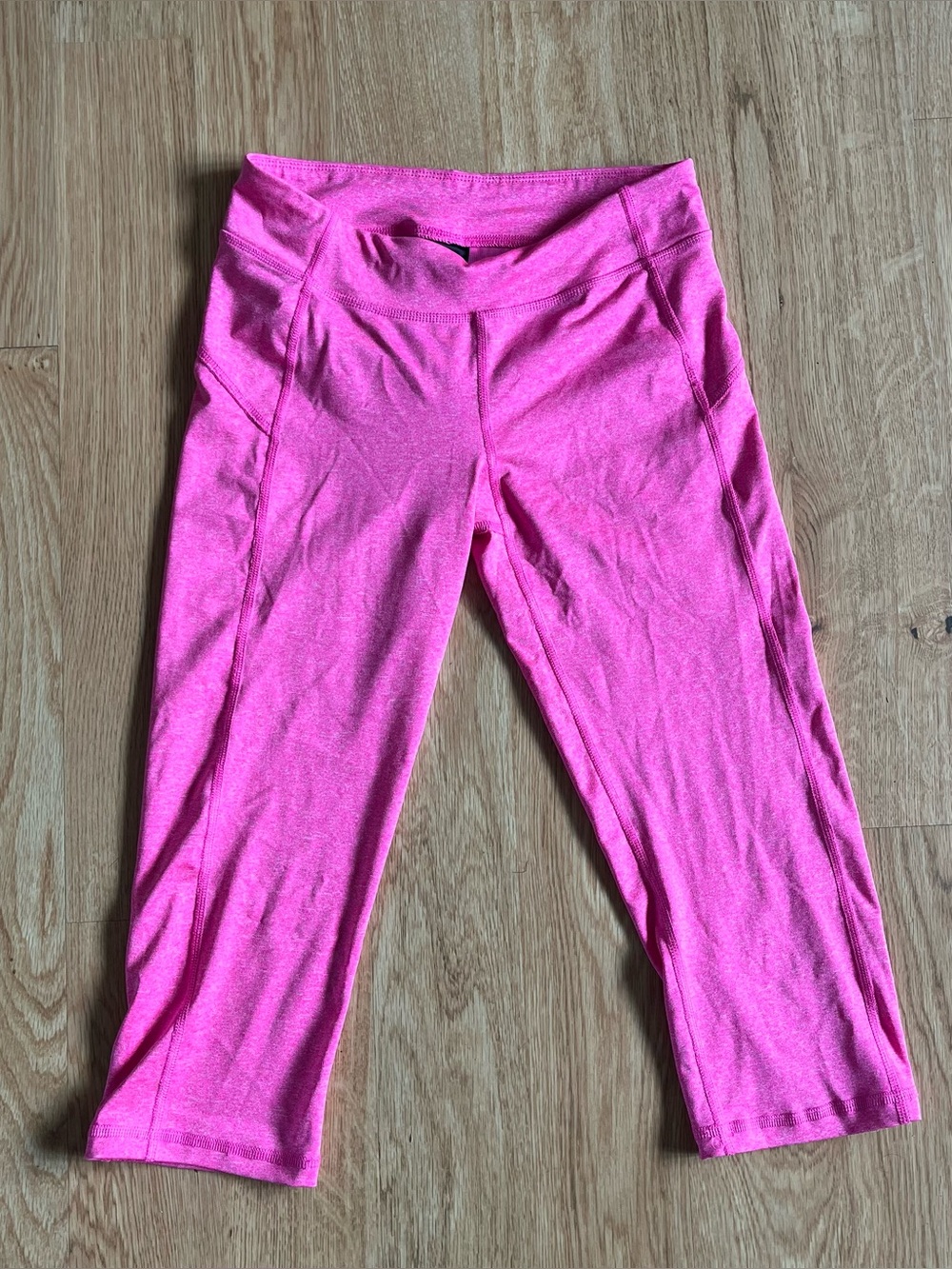 LIVE LOVE DREAM Pink Solid Capri Leggings Women’s M Stretch Elastic Waist Yoga